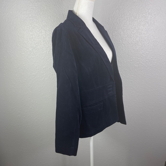 Navy Blue Blazer 3 small button - Picture 4 of 8